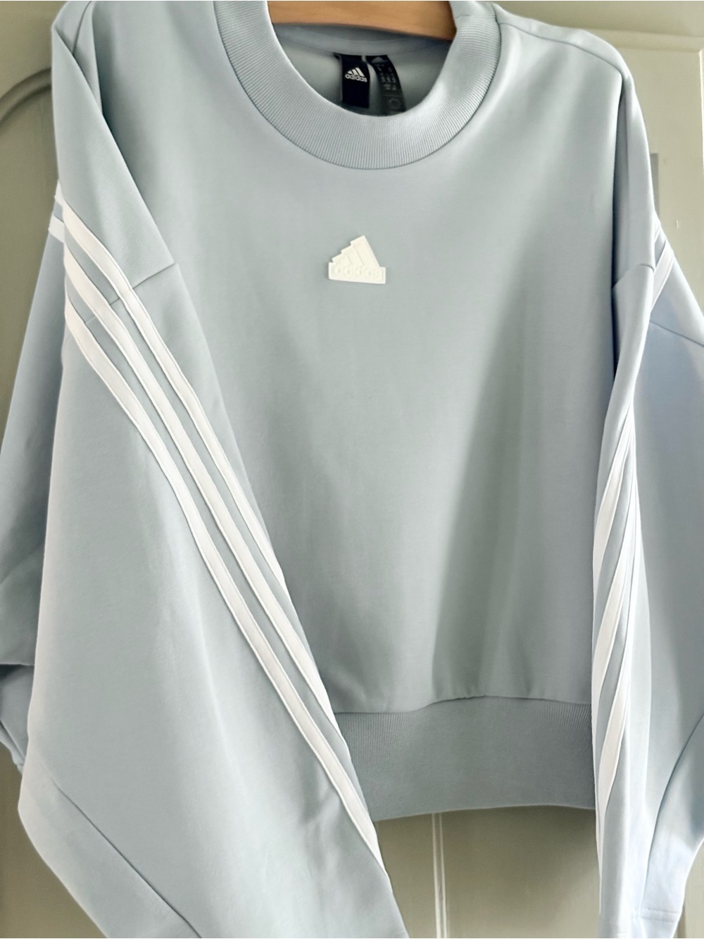 FUTURE ICONS 3-Stripes Cropped Oversized Sweatshirt | Wonder  Blue |‎ Size Small